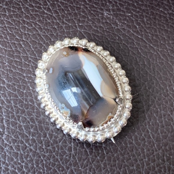 Unique Brown Stoned Pin - Picture 5 of 5